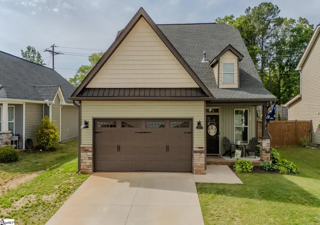 Photo 1 of Single family home for sale at 114 Wanley Wy, Boiling Springs, SC 29316 | MLS# 1589187 | Listing updated on 2026-05-09