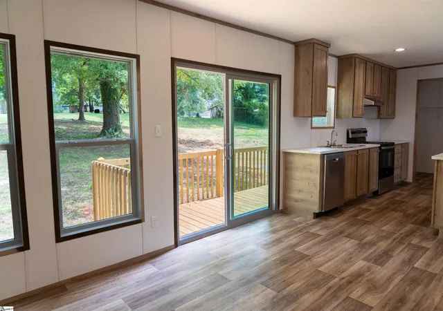 Photo 4 of Manufactured home for sale at 61 Tally Hoe Trl, Gray Court, SC 29645 | MLS# 1601807 | Listing updated on 2026-09-29