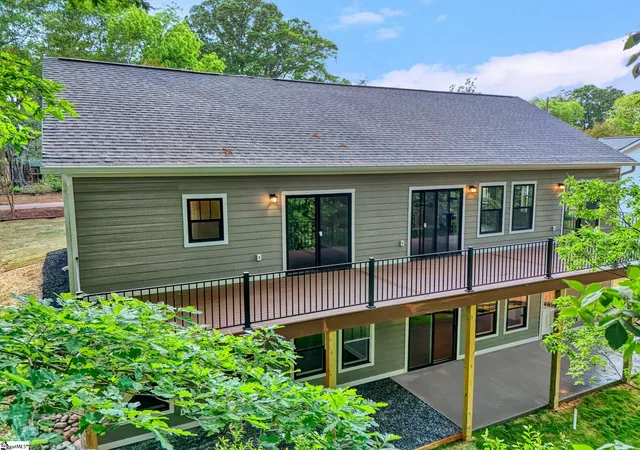 Photo 2 of Manufactured home for sale at 892 Chrenshaw St, Pendleton, SC 29670 | MLS# 1592775 | Listing updated on 2026-06-24