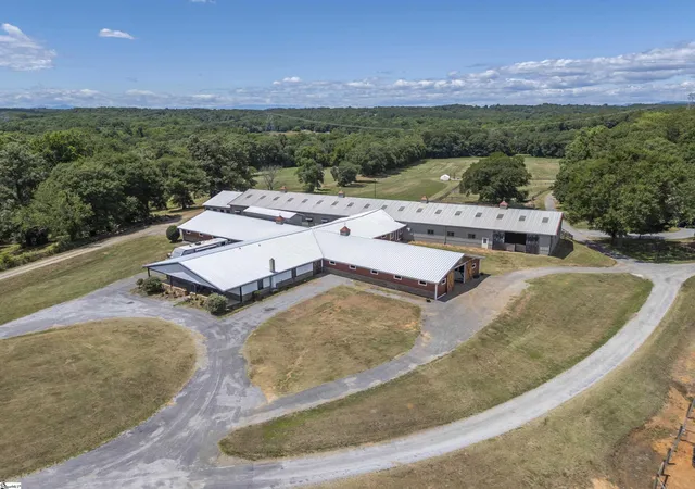 2nd image of 140 Joanda Farm Rd, Mooresboro, NC 28114 | MLS# 1599607