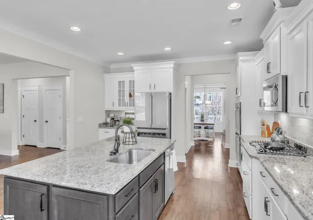 Photo 4 of Single family home for sale at 519 Palladio Dr, Greenville, SC 29617 | MLS# 1574625 | Listing updated on 2026-01-24