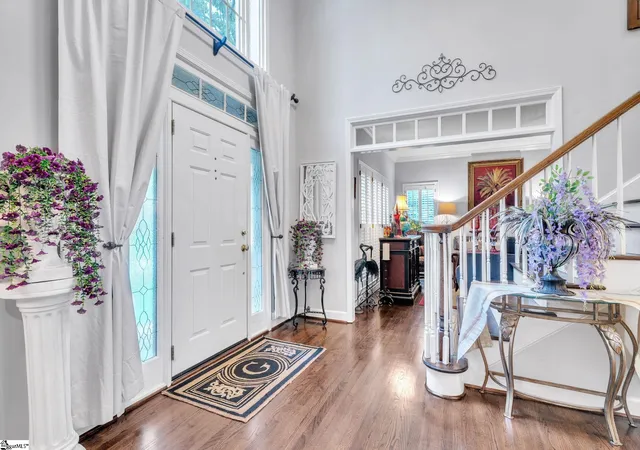 Photo 3 of Single family home for sale at 1 Squires Meadow Ct, Simpsonville, SC 29681 | MLS# 1601682 | Listing updated on 2026-09-28