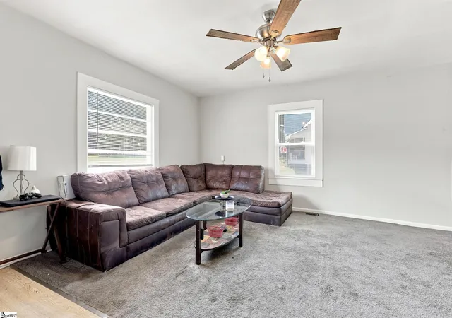 Photo 4 of Single family home for sale at 112 W 1St St, Williamston, SC 29697 | MLS# 1600493 | Listing updated on 2026-09-11