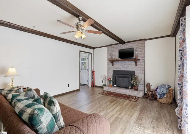 Photo 3 of Single family home for sale at 100 Elm Ct, Easley, SC 29642 | MLS# 1594793 | Listing updated on 2026-09-28