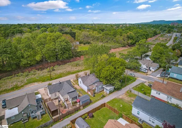 Photo 23 of Single family home for sale at 68 Hutchens St, Greenville, SC 29605 | MLS# 1602418 | Listing updated on 2026-09-10