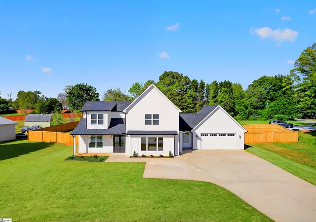 Photo 1 of Single family home for sale at 3400 Pennington Rd, Greer, SC 29651 | MLS# 1586976 | Listing updated on 2026-08-03
