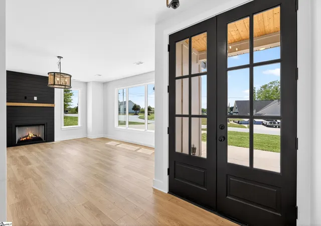 Photo 4 of Single family home for sale at 3400 Pennington Rd, Greer, SC 29651 | MLS# 1586976 | Listing updated on 2026-08-03