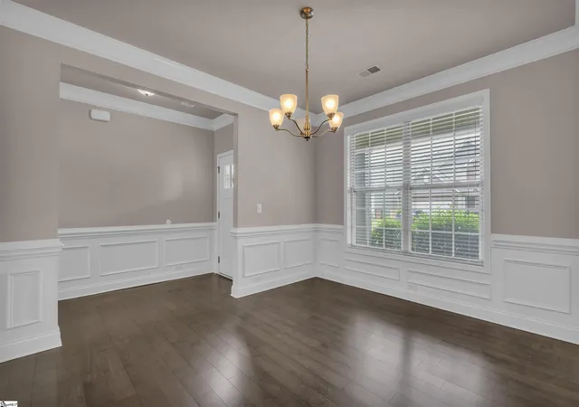 Photo 3 of Single family home for sale at 210 Redmont Ct, Simpsonville, SC 29680 | MLS# 1598862 | Listing updated on 2026-08-11