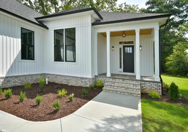 Homes for sale in Williamston, SC | 206 Hamilton St, Williamston, SC 29697 | MLS# 1597087