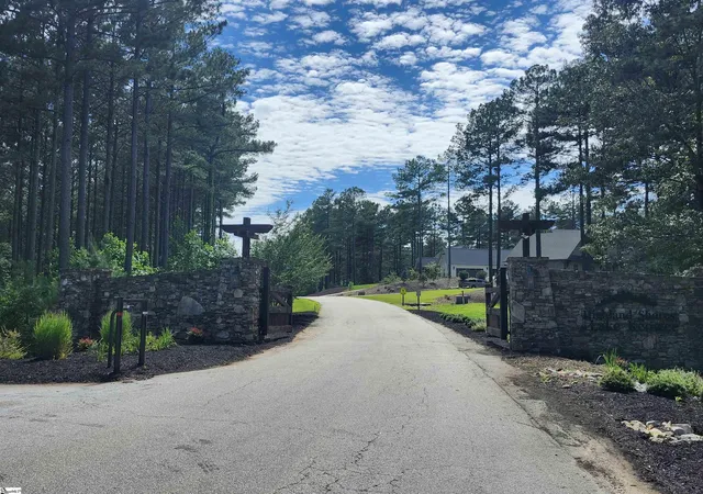 Homes for sale in Salem, SC | 0 High Hampton Rd #Lot 37 Highland Shores at Keowee, Salem, SC 29676 | MLS# 1595056