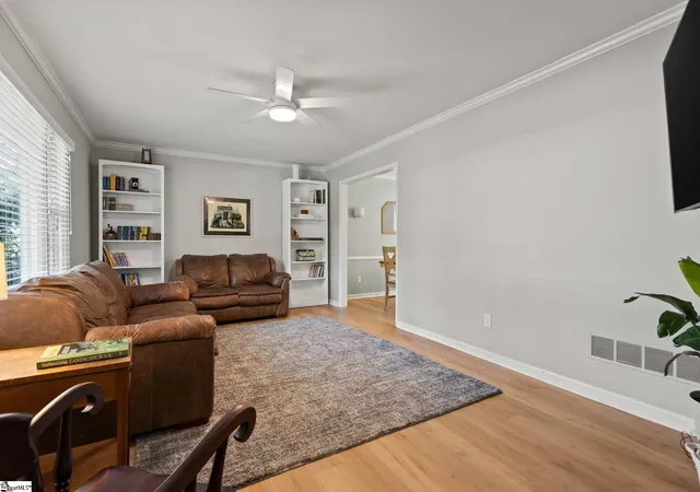 Photo 3 of Single family home for sale at 113 Abingdon Wy, Greenville, SC 29615 | MLS# 1596096 | Listing updated on 2026-09-15