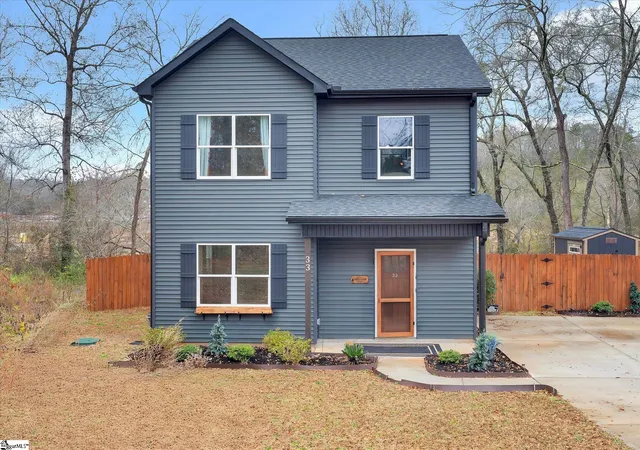 Photo 1 of Single family home for sale at 33 Parker St, Pelzer, SC 29669 | MLS# 1597330 | Listing updated on 2026-10-01