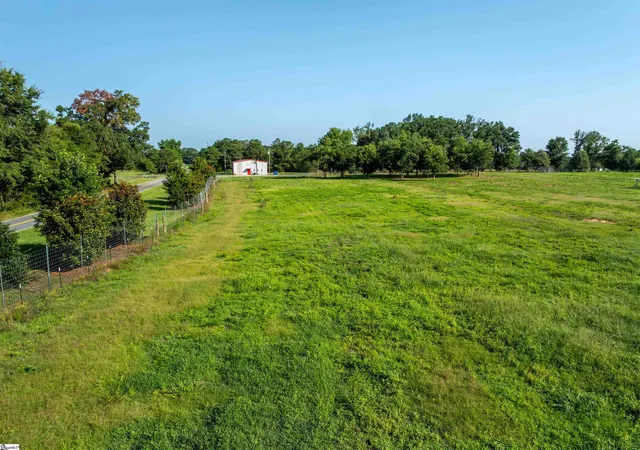 Photo 4 of House for sale at 00 S Harper St, Laurens, SC 29360 | MLS# 1597678 | Listing updated on 2026-08-21