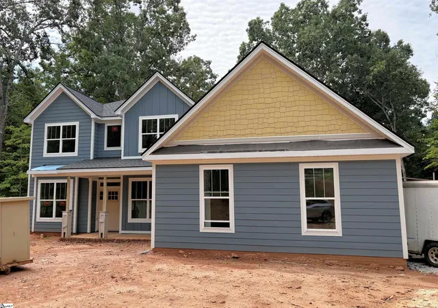 Photo 1 of Single family home for sale at 423 Martin Dr, Greenville, SC 29617 | MLS# 1582437 | Listing updated on 2026-09-03
