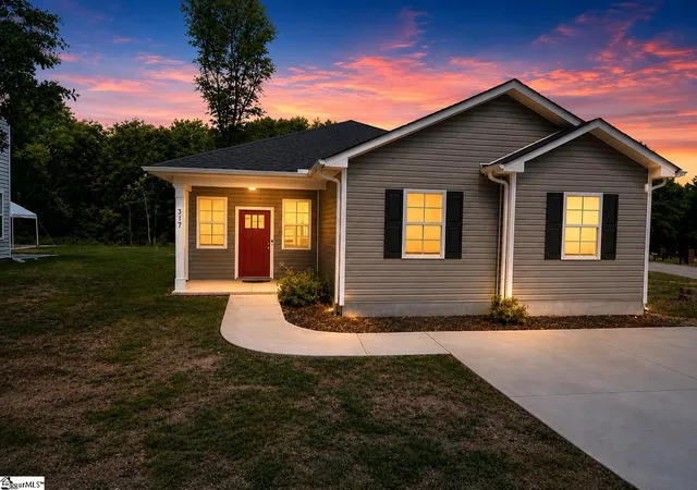 Homes for sale in Greer, SC | 317 Morgan St, Greer, SC 29651 | MLS# 1597072
