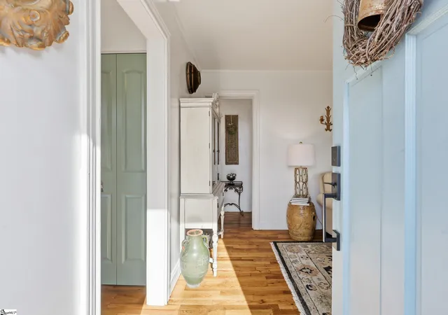 Photo 3 of Single family home for sale at 9 Beatrice St, Greenville, SC 29611 | MLS# 1594356 | Listing updated on 2026-08-29