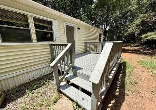 Homes for sale in Taylors, SC | 65 Randall Dr, Taylors, SC 29687 | MLS# 1596492