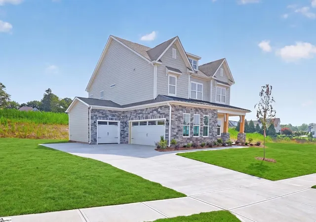 3rd image of 403 Rustic Outland Dr, Simpsonville, SC 29681 | MLS# 1585549