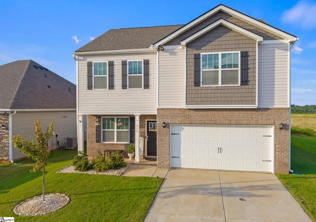 Photo 1 of Single family home for sale at 212 Emerald Creek Ave, Greer, SC 29651 | MLS# 1601042 | Listing updated on 2026-08-21
