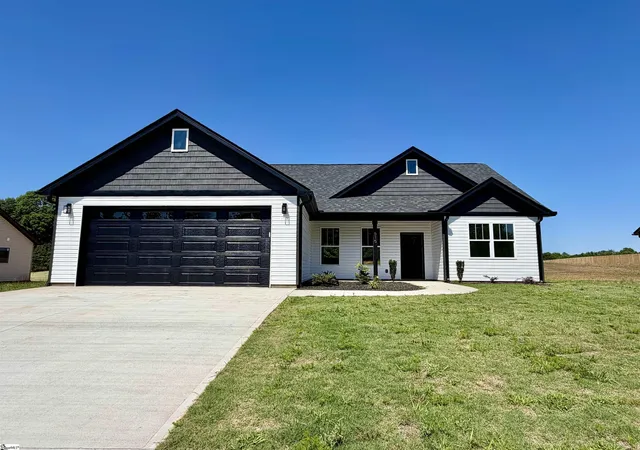 Single family home for sale at 515 Bill Lattimore Rd, Chesnee, SC 29323 | MLS# 1599448