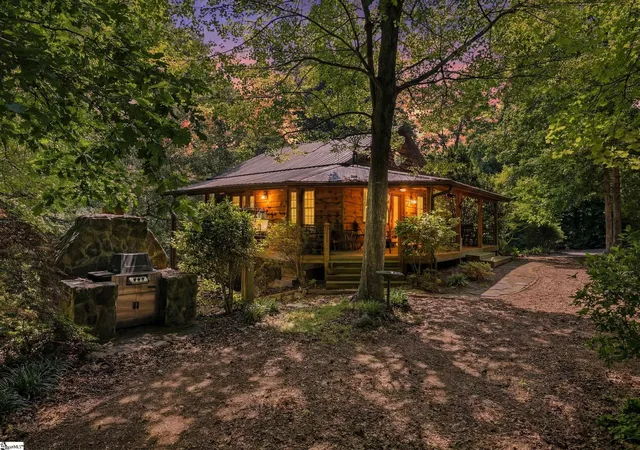 Photo 3 of Sale Pending at 130 Cannon Ln, Easley, SC 29640 | MLS# 1596566 | Listing updated on 2026-08-12