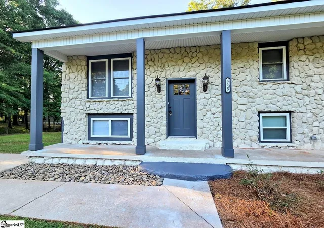 Photo 3 of Single family home for sale at 3625 Dobbins Bridge Rd, Anderson, SC 29626 | MLS# 1592100 | Listing updated on 2026-08-19
