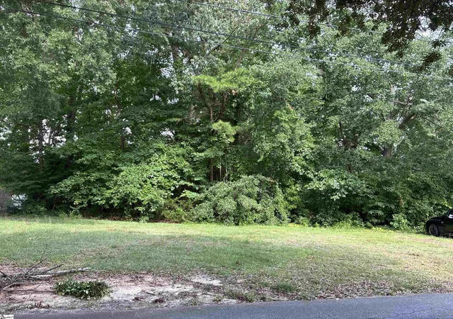 Land for sale at 00 Oakwood Dr, Laurens, SC 29360 | MLS# 1598772