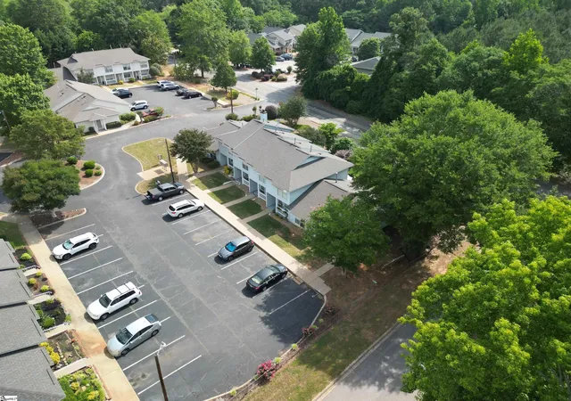 29th image of 10 Bear Grass Ct, Greenville, SC 29605 | MLS# 1595266