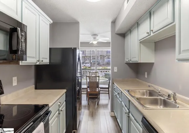 5th image of 10 Bear Grass Ct, Greenville, SC 29605 | MLS# 1595266