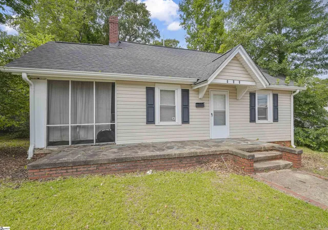 Photo 3 of Single family home for sale at 540 Union St, Spartanburg, SC 29306 | MLS# 1596190 | Listing updated on 2026-09-09