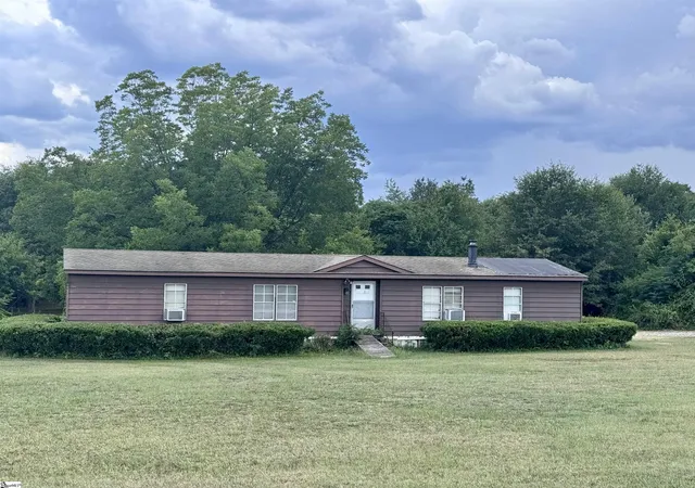 Homes for sale in Campobello, SC | 160 Cooper Rd, Campobello, SC 29322 | MLS# 1597323