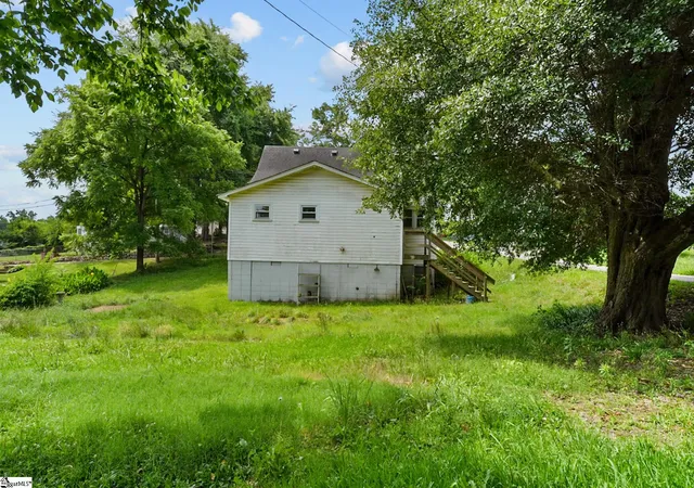 Homes for sale in Pelzer, SC | 4 Adger St, Pelzer, SC 29669 | MLS# 1596063