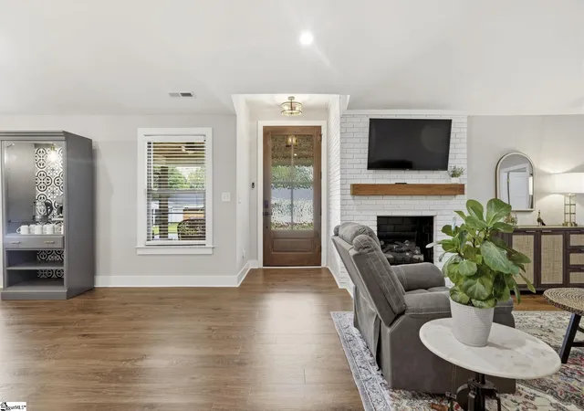 3rd image of 207 Oates Ave, Easley, SC 29640 | MLS# 1594401