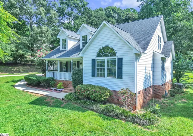Photo 1 of Single family home for sale at 231 Lauren Hope Ln, Moore, SC 29369 | MLS# 1602436 | Listing updated on 2026-08-31
