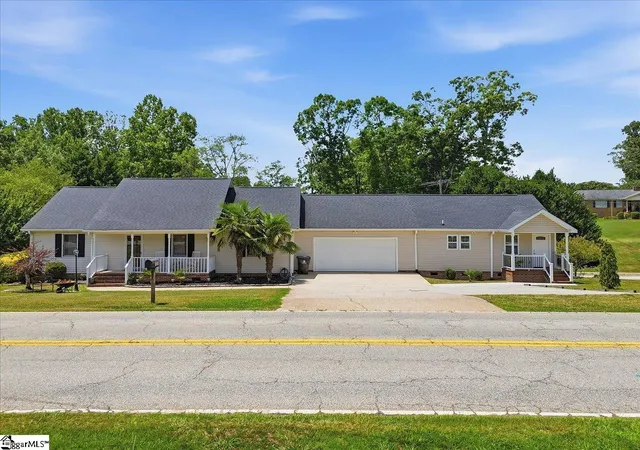 Photo 1 of Single family home for sale at 707 Reid School Rd, Taylors, SC 29687 | MLS# 1598399 | Listing updated on 2026-08-29