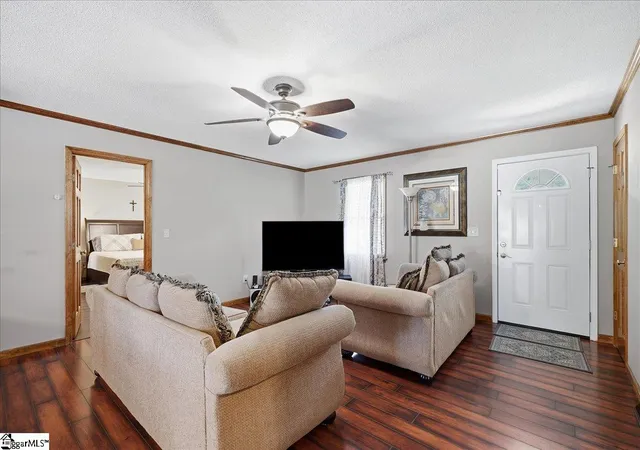 Photo 3 of Single family home for sale at 707 Reid School Rd, Taylors, SC 29687 | MLS# 1598399 | Listing updated on 2026-08-29