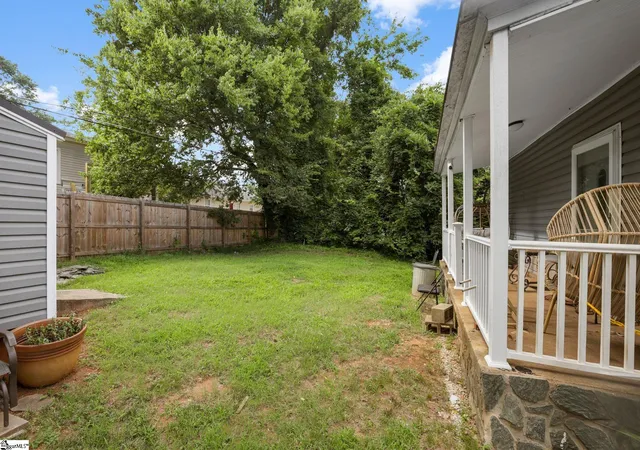 Photo 4 of Single family home for sale at 38 3Rd Ave, Greenville, SC 29611 | MLS# 1601726 | Listing updated on 2026-08-29