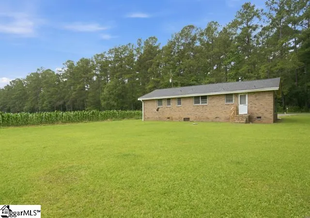 Photo 4 of Single family home for sale at 687 Wesgar Ave, Eutawville, SC 29048 | MLS# 1597404 | Listing updated on 2026-09-15