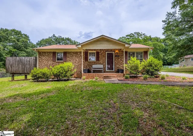 Photo 1 of Sale Pending at 1548 Bud Arthur Bridge Rd, Spartanburg, SC 29307 | MLS# 1601879 | Listing updated on 2026-08-25