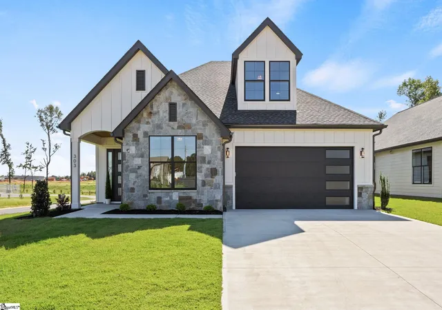 Photo 1 of Single family home for sale at 303 Eagle Mill Ln, Greer, SC 29651 | MLS# 1600579 | Listing updated on 2026-09-07