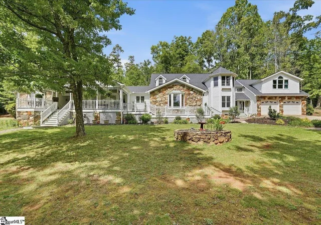 Homes for sale in Pickens, SC | 144 Porter Rd, Pickens, SC 29671 | MLS# 1591544