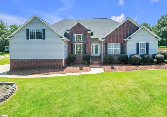 Photo 1 of Single family home for sale at 356 Garnet Valley Dr, Inman, SC 29349 | MLS# 1599464 | Listing updated on 2026-09-01