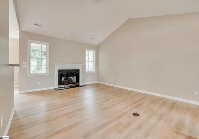 Photo 4 of Single family home for sale at 60 Cantera Cir, Greenville, SC 29615 | MLS# 1597589 | Listing updated on 2026-08-25