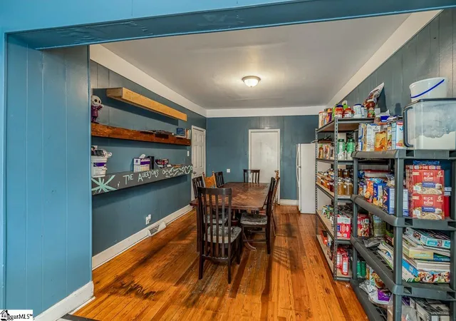 Photo 4 of Single family home for sale at 2 Woodward St, Greenville, SC 29611 | MLS# 1587964 | Listing updated on 2026-09-05