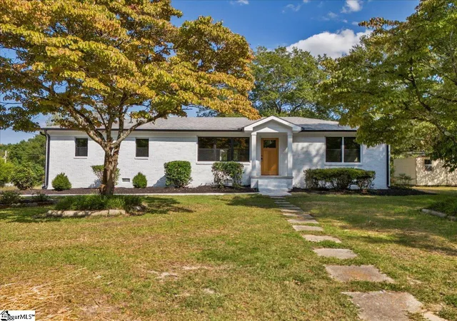 Photo 1 of Single family home for sale at 210 Woodfield Ave, Fountain Inn, SC 29644 | MLS# 1600220 | Listing updated on 2026-09-06