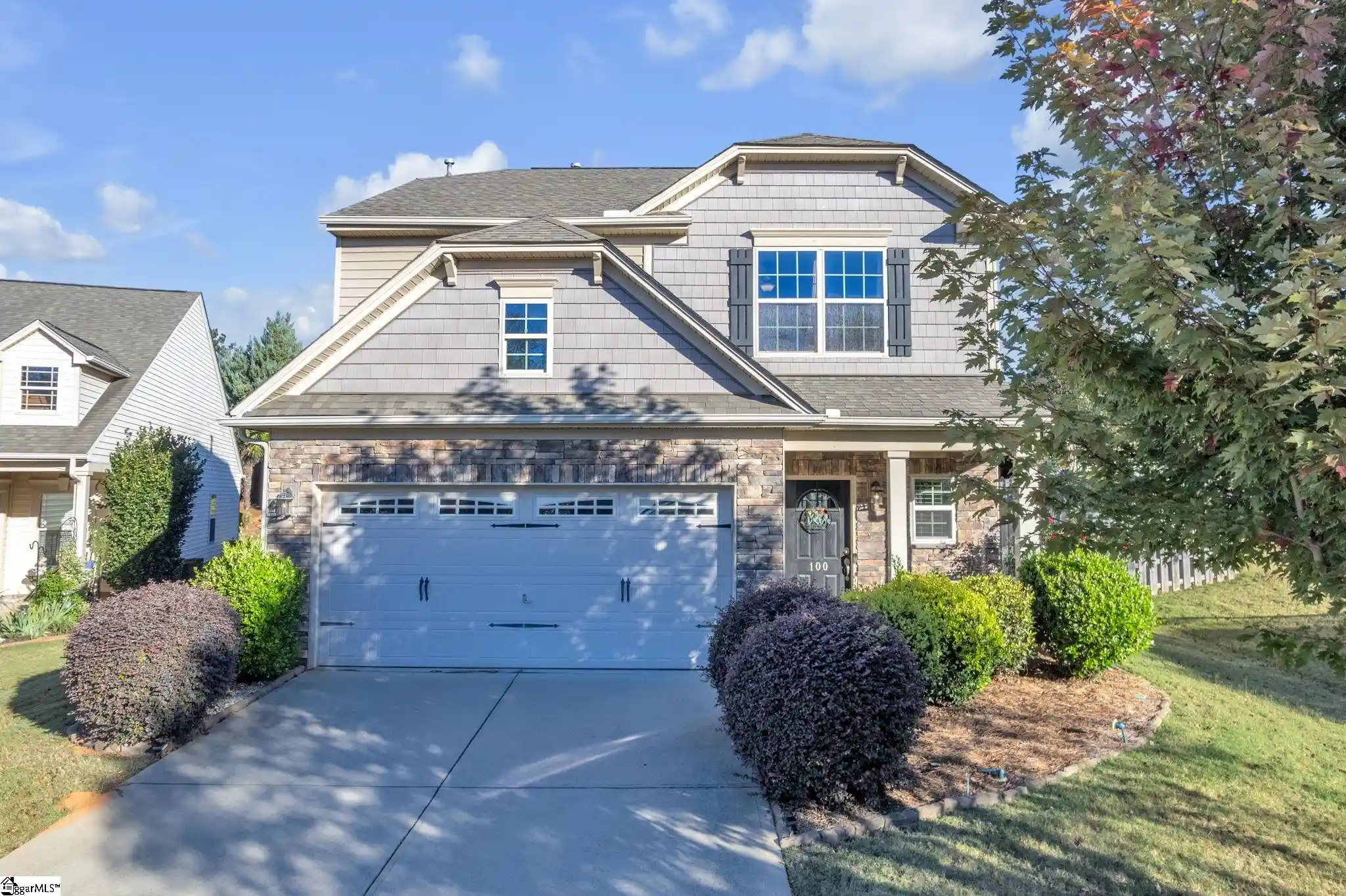 Photo 1 of Single family home for sale at 100 Romsey Cir, Simpsonville, SC 29681 | MLS# 1607522 | Listing updated on 2026-10-23