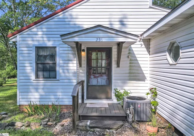 Photo 2 of Manufactured home for sale at 236 Turpin Rd, Inman, SC 29349 | MLS# 1602077 | Listing updated on 2026-09-21