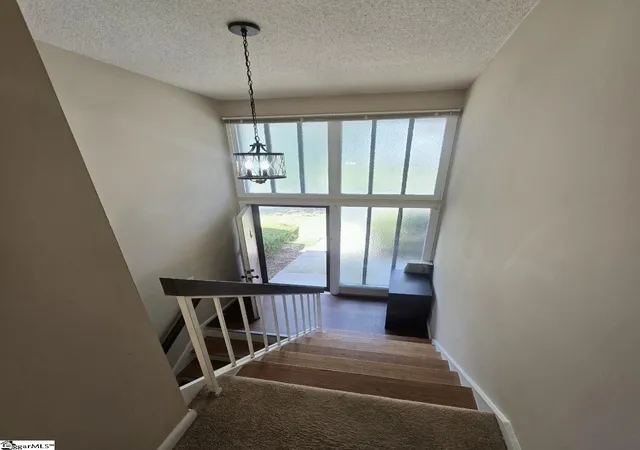 Photo 2 of Condo for sale at 8 Briarcreek Pl, Greenville, SC 29615 | MLS# 1601620 | Listing updated on 2026-08-28