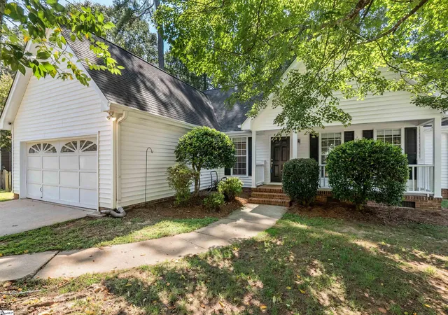 Photo 1 of Single family home for sale at 103 Loden Ct, Simpsonville, SC 29681 | MLS# 1602038 | Listing updated on 2026-09-16