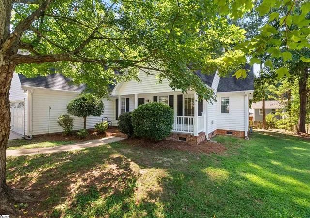 Photo 2 of Single family home for sale at 103 Loden Ct, Simpsonville, SC 29681 | MLS# 1602038 | Listing updated on 2026-09-16
